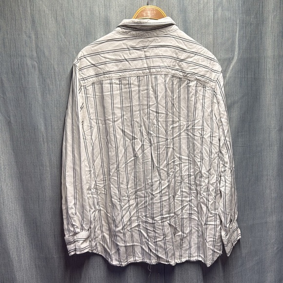 Tahari button up shirt size XXL - Picture 6 of 8